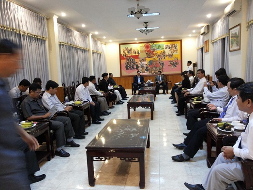Đoàn Quốc Vụ khanh Bộ Kế hoạch Campuchia đến thăm và làm việc tại Kon Tum